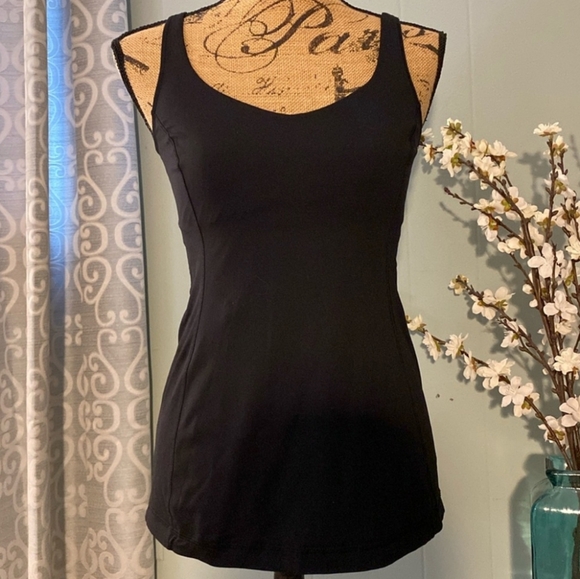 Lululemon Optimal Tank Top Black/ size 8 EUC - Picture 3 of 7